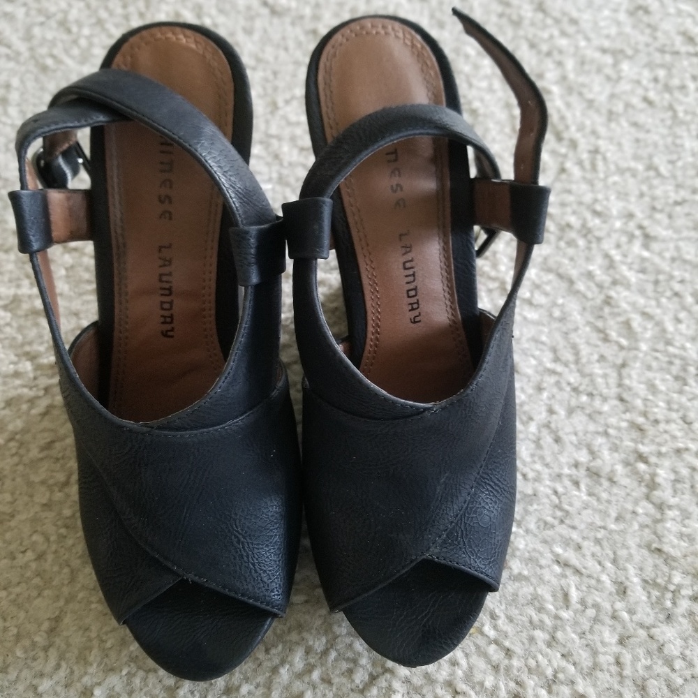 Chinese Laundry Wedges